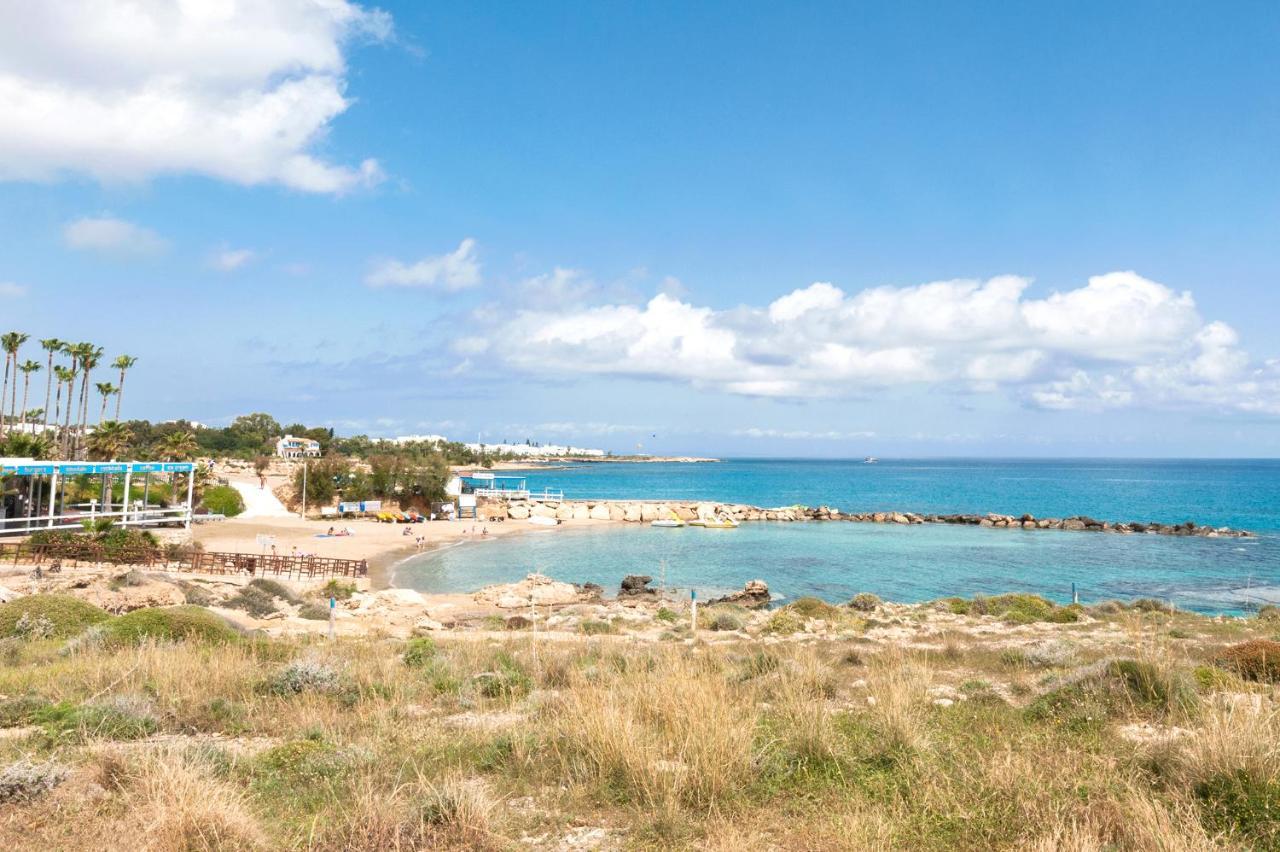 Apartment Marisol - Beachfront Протарас Екстериор снимка