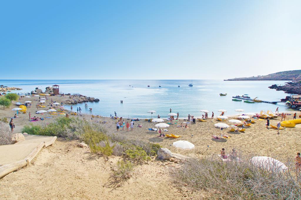 Apartment Marisol - Beachfront Протарас Стая снимка